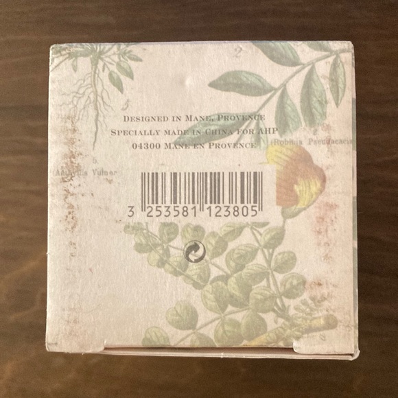 Bath & Body Works Le Couvent Des Minimes Diffusio Fragrance Oil Warmer - Picture 11 of 12